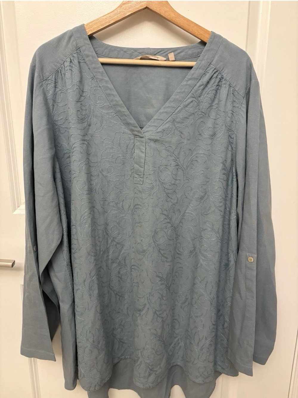 Soft Surroundings Blue Floral Linen Blend V-Neck Top 3X
